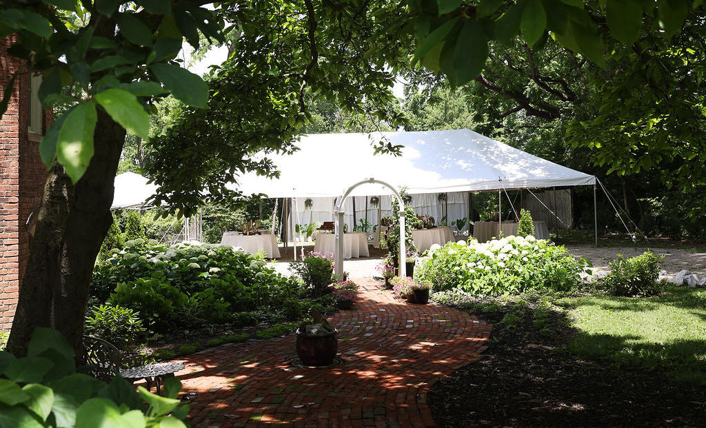 vintage-manor-house-outdoor-ceremony-lancaster-oh_tented wedding
